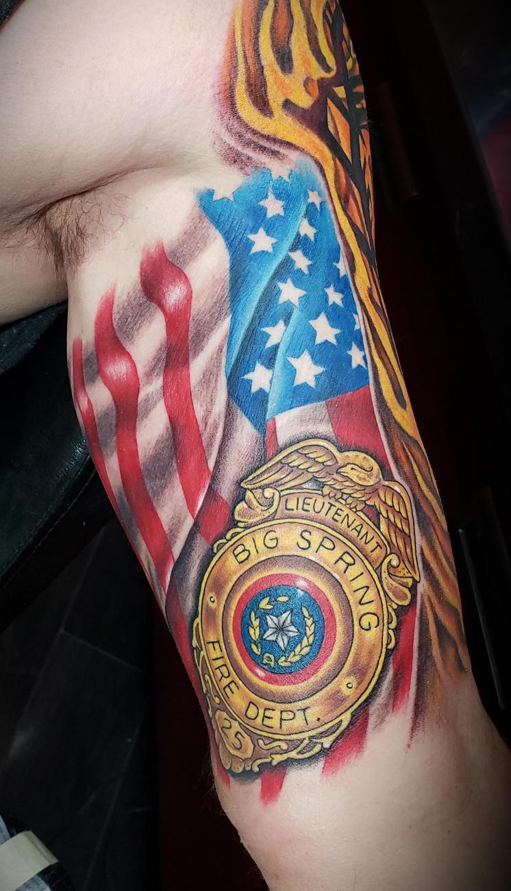 Lacey McClellan H&H Las Vegas tattoo artist